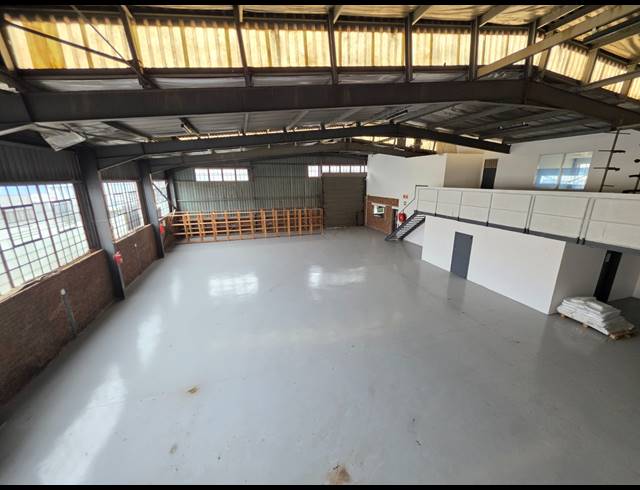 2,399M² WAREHOUSE TO LET IN OPHIRTON
